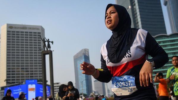 Ribuan Pelari Meriahkan Jakarta Half Marathon 2023