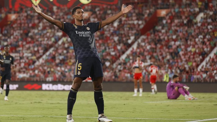 Real Madrids Jude Bellingham celebrates after scoring his sides second goal during a Spanish La Liga soccer match between Almeria and Real Madrid at the Power Horse Stadium in Almeria, Spain, Saturday, Aug. 19, 2023. (AP Photo/Fermin Rodriguez)