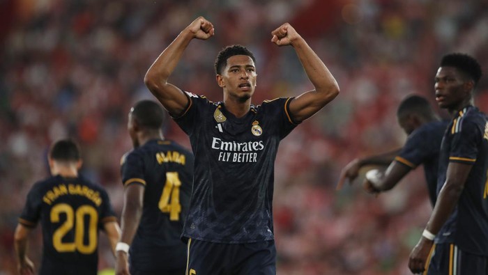 Real Madrids Jude Bellingham celebrates after scoring his sides second goal during a Spanish La Liga soccer match between Almeria and Real Madrid at the Power Horse Stadium in Almeria, Spain, Saturday, Aug. 19, 2023. (AP Photo/Fermin Rodriguez)
