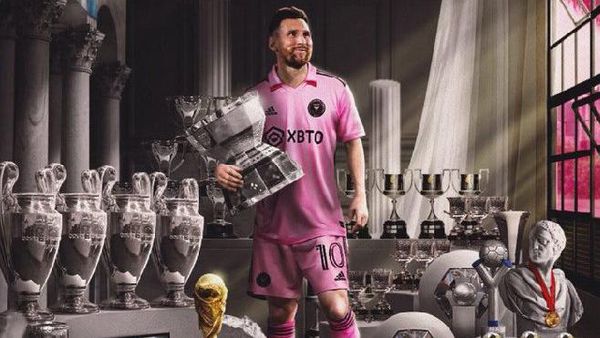 Meme Messi Angkat Trofi Lagi,  Ronaldo dan Fans Menangis