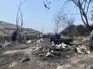 Kebakaran TPST Bantargebang: Dugaan Penyebab hingga Jumlah Warga Terdampak