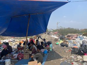 Pilunya Korban Kebakaran Dekat TPST Bantargebang Menanti Uluran Tangan