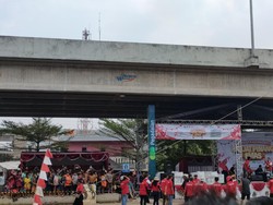 Panitia Lomba HUT RI di Kalimalang Imbau Pengunjung Jaga Anak Agar Tak Hilang
