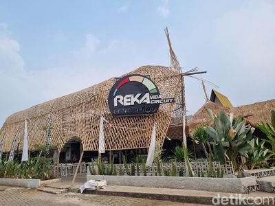 Nongkrong Estetik di Kafe ala Bali di Bekasi