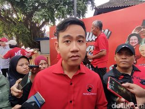 Hadiri Kopdarnas PSI, Gibran Ngaku Sudah Komunikasi dengan PDIP Hadiri Kopdarnas PSI, Gibran Ngaku Sudah Komunikasi dengan PDIP