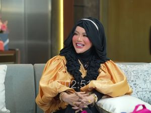 8 Foto Wajah Asli Yuni Jasmine Tanpa Filter, PNS Viral Berdagu Lancip 8 Foto Wajah Asli Yuni Jasmine Tanpa Filter, PNS Viral Berdagu Lancip