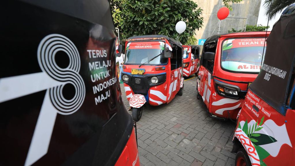 Bajaj Gas Bumi Spesial Kemerdekaan Ajak Masyarakat Tekan Emisi Karbon Bajaj Gas Bumi Spesial Kemerdekaan Ajak Masyarakat Tekan Emisi Karbon