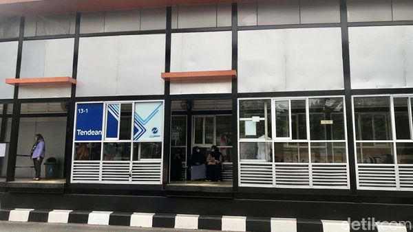 Beroperasi Kembali, Begini Kondisi Terkini Halte Tendean Usai Terbakar