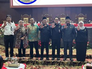 Kasatgas KPK Datangi DPRD Jatim, Wanti-wanti Hal ini ke ASN dan Dewan Kasatgas KPK Datangi DPRD Jatim, Wanti-wanti Hal ini ke ASN dan Dewan