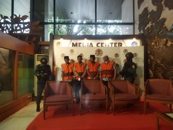 KLHK Tetapkan 4 Orang Tersangka Pembakaran Limbah B3 Tangerang, Ini Perannya