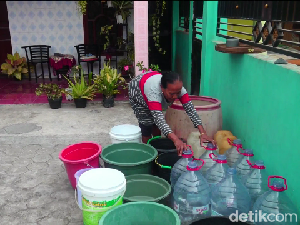 17 Desa di 7 Kecamatan Lumajang Kekeringan, Warga Butuh Air Bersih