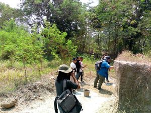 Bukan Merapi, Dusun Kropakan Klaten Ditinggalkan karena Erupsi Rinjani di NTB Bukan Merapi, Dusun Kropakan Klaten Ditinggalkan karena Erupsi Rinjani di NTB