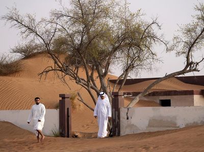 Menyusuri Desa Hantu di Gurun Dubai