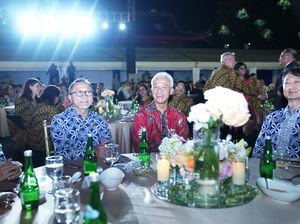 Momen Akrab Zulhas-Ganjar saat Makan Malam di Semarang