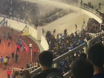 Detik-detik Kericuhan Warnai Laga PSIS Vs Persib di Stadion Jatidiri