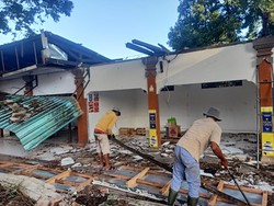 Pasar Umum Negara Mulai Dibongkar, Bupati Janji Perluas Kios dan Los