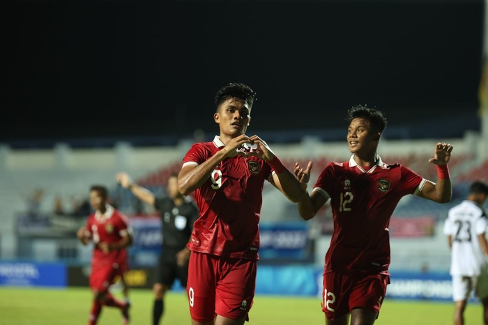 Perayaan gol Ramadhan Sananta saat Timnas Indonesia U-23 melawan Timor Leste.