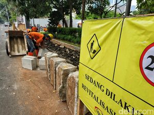 Revitalisasi Trotoar di Jakpus Ditarget Selesai November 2023 Revitalisasi Trotoar di Jakpus Ditarget Selesai November 2023