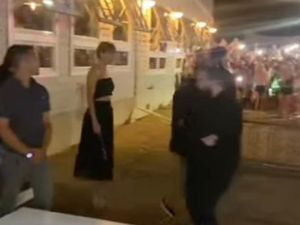 Pernikahan Viral Bikin Emosi, Artis Ramai-ramai Kondangan, Jalanan Ditutup Pernikahan Viral Bikin Emosi, Artis Ramai-ramai Kondangan, Jalanan Ditutup