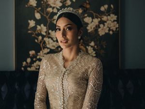 Most Pop: Gaya Tyas Mirasih Menikah Bak Princess Berkebaya, Pakai Tiara Most Pop: Gaya Tyas Mirasih Menikah Bak Princess Berkebaya, Pakai Tiara