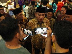 Hadiri Seminar Pendidikan, Menko PMK Tampung Aspirasi Tokoh-Warga Manado