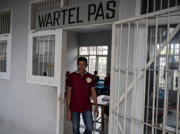 Ini Cara Warga Binaan di Lapas Telepon Sanak Keluarga