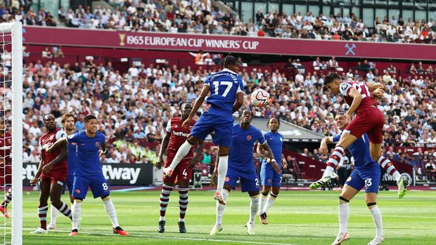 Soccer Football - Premier League - West Ham United v Chelsea - London Stadium, London, Britain - August 20, 2023 West Ham United's Nayef Aguerd scores their first goal Action Images via Reuters/Matthew Childs EDITORIAL USE ONLY. No use with unauthorized audio, video, data, fixture lists, club/league logos or 'live' services. Online in-match use limited to 75 images, no video emulation. No use in betting, games or single club /league/player publications.  Please contact your account representative for further details.