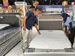 Transmart Full Day Sale di Bali Diburu Pengunjung Hingga Malam Hari