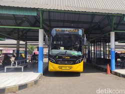 Duh! Halte Sidoarjo Belum Dibangun, Penumpang Trans Jatim Koridor II Sambat