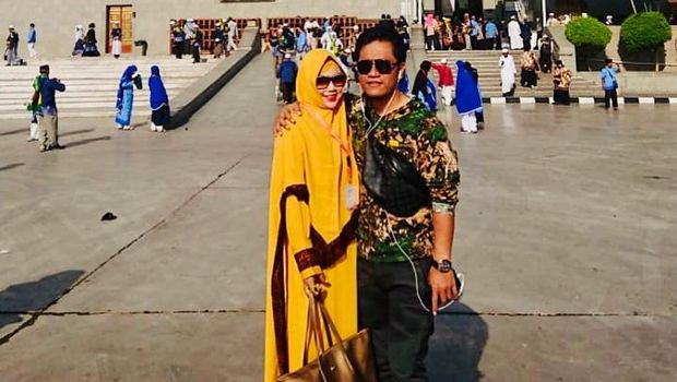 Gus Miftah dan Istri