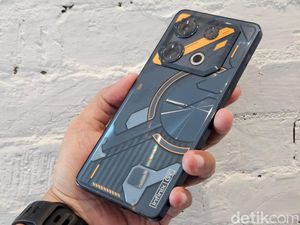 Infinix GT 10 Pro, HP Gaming dengan Desain Tak Lazim Infinix GT 10 Pro, HP Gaming dengan Desain Tak Lazim
