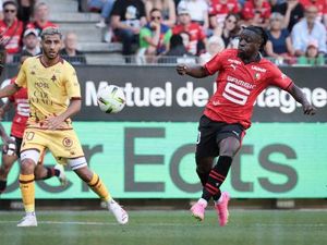 Manchester City Sepakat Boyong Jeremy Doku dari Rennes