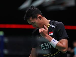 Jonatan Sulit Jelaskan Kekalahan dari Lee Zii Jia Jonatan Sulit Jelaskan Kekalahan dari Lee Zii Jia