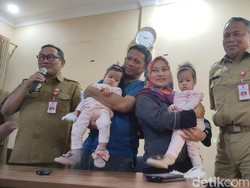 Senyum Bayi Kembar Siam Aliyah-Aisah Pulang Usai Operasi Pemisahan Sukses