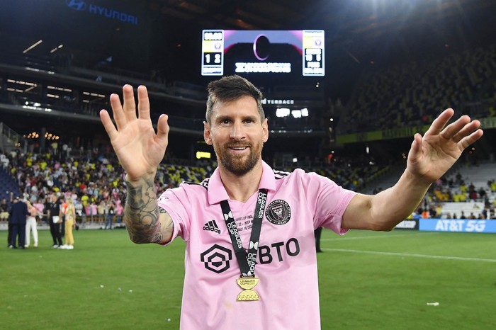 Lionel Messi Aug 19, 2023; Nashville, TN, USA; Inter Miami CF forward Lionel Messi (10) waves after winning the Leagues Cup against Nashville SC at GEODIS Park. Mandatory Credit: Christopher Hanewinckel-USA TODAY Sports