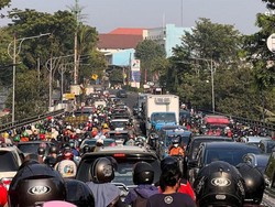 Cerita Pekerja Kena Macet sampai Cijantung Imbas Proyek di Lampu Merah Ragunan