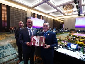 Zulhas Ungkap Alasan India Minta Perdagangan Bebas Hambatan di ASEAN