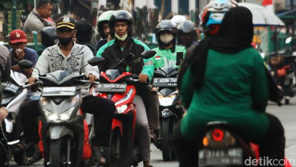 Potret Pemotor +62 Nggak Kapok-kapok Lawan Arah