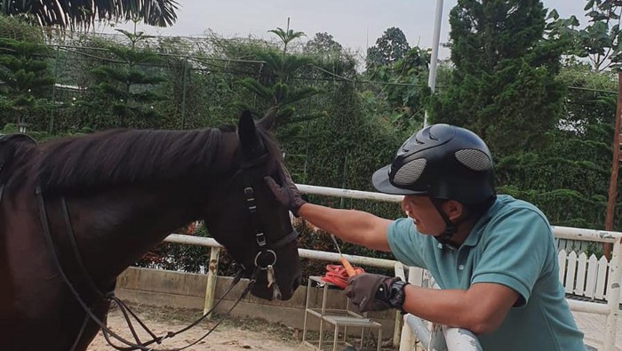 Riki Supriatna ingin memajukan olahraga berkuda di Majalengka dan Indonesia (dok.Istana Stable Majalengka)