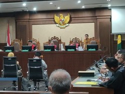 Hakim yang Adili Johnny Plate: Nah, Mulai Terkuak Ini Barang