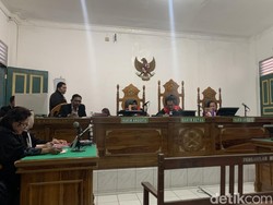 2 Kurir 20 Kg Sabu-30 Ribu Ekstasi Asal Riau Dituntut Mati