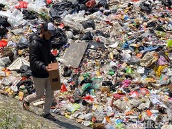 Siasat Pemkot Bandung Urus Sampah Usai Batalnya Proyek TPST Cicabe