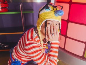 Chanhyuk Turunkan Ego demi Suhyun dan Pendengar AKMU di Album Baru Chanhyuk Turunkan Ego demi Suhyun dan Pendengar AKMU di Album Baru