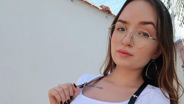 7 Potret Selebgram yang Berprofesi Sebagai Istri Pengganti, Raup Ratusan Juta