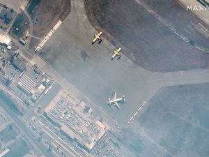 Bandara Alexandroupolis Yunani Terkepung Asap Kebakaran Hutan