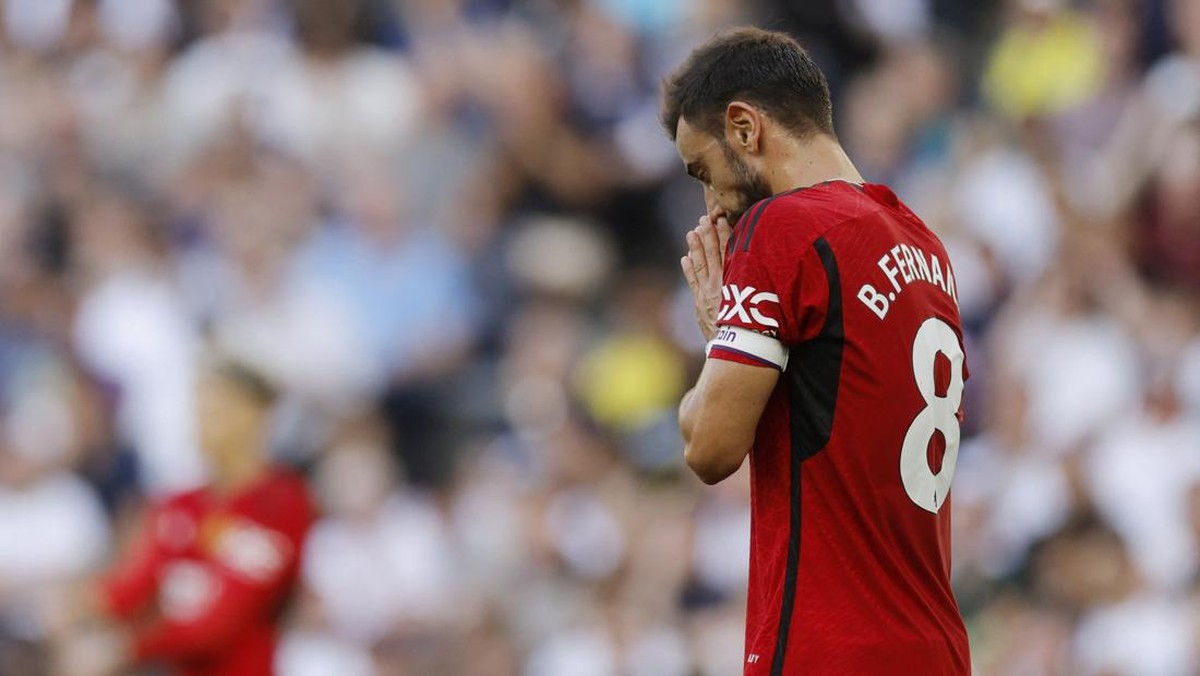 Kapten MU, Bruno Fernandes. (Foto: Action Images via Reuters/ANDREW COULDRIDGE)