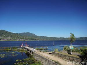 Hati-hati Pungutan ke Wisman di Destinasi Wisata