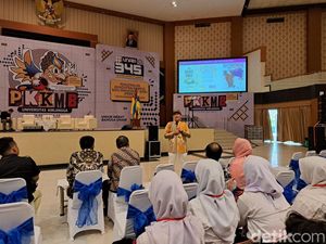 Hermawan Kertajaya Bakal Jadi Dosen Pemasaran Vokasi Unair Hermawan Kertajaya Bakal Jadi Dosen Pemasaran Vokasi Unair