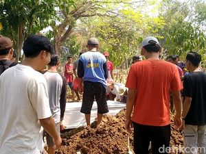Terungkap! Ini Identitas Mayat Wanita Berseragam Pramuka di Sungai Pemalang Terungkap! Ini Identitas Mayat Wanita Berseragam Pramuka di Sungai Pemalang