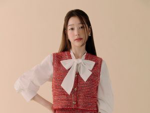 8 Foto Kakak Wonyoung IVE yang Dituding Banjir Job karena Adiknya Populer 8 Foto Kakak Wonyoung IVE yang Dituding Banjir Job karena Adiknya Populer